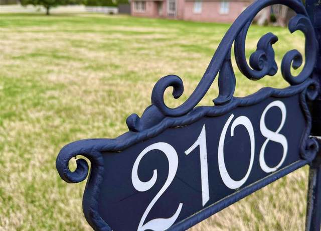 Property at 2108 Chapel Hill Rd, Decatur, AL 35603, 4 beds, 3 baths