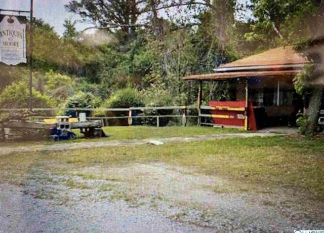 Property at 2001 Main Street East, Hartselle, AL 35640