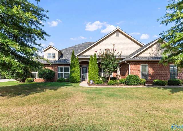 Property at 214 Maplebrook Dr, Madison, AL 35756, 4 beds, 4.5 baths