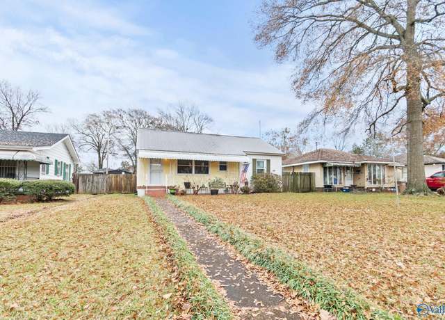 Property at 1210 9th Ave, Decatur, AL 35601, 4 beds, 3 baths
