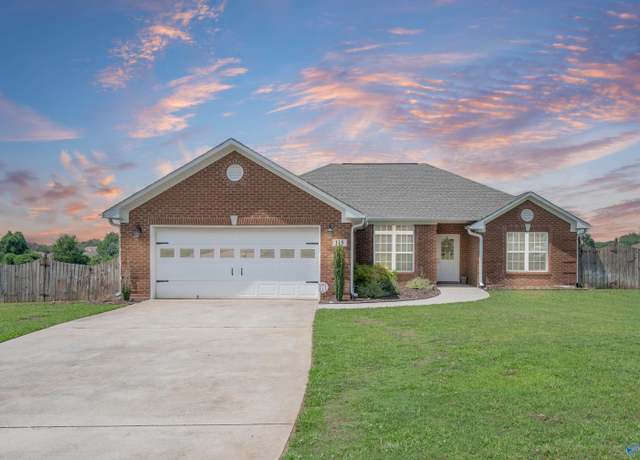 Property at 115 Eagle View Dr, New Market, AL 35761, 3 beds, 2 baths