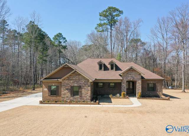 Property at 229 Goose Pond Island Dr, Scottsboro, AL 35769, 3 beds, 3 baths