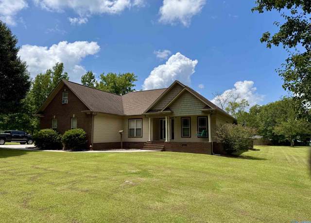 Property at 1213 James St, Boaz, AL 35957, 4 beds, 2.5 baths