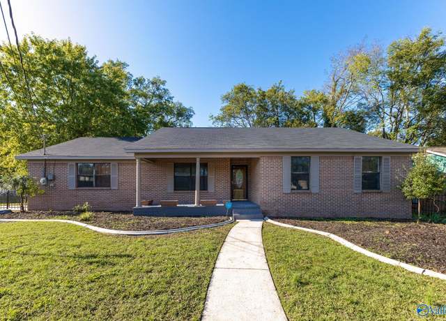 Property at 601 Vines St, Decatur, AL 35601, 3 beds, 2 baths