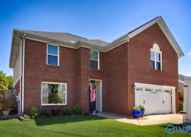 Property at 208 Park Stone Dr, Madison, AL 35758, 4 beds, 2.5 baths