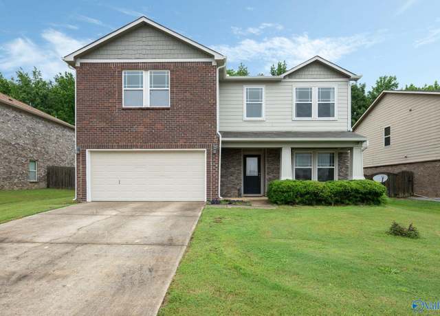 Property at 151 Bermuda Lakes Dr, Meridianville, AL 35759, 3 beds, 2.5 baths