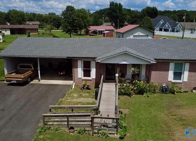 Property at 18152 Circle Dr, Athens, AL 35613, 3 beds, 1 bath