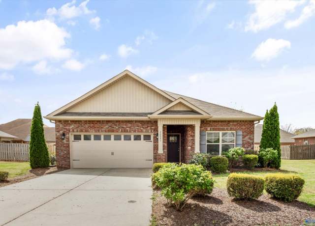 Property at 26991 Mill Creek Dr, Athens, AL 35613, 3 beds, 2 baths