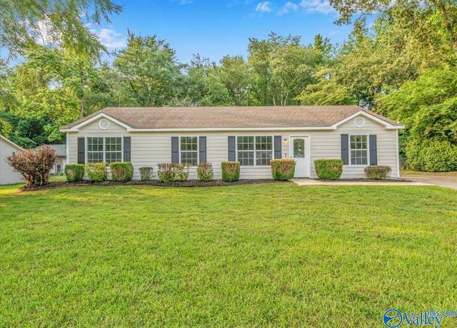 Property at 214 Buffalo Creek Dr, Toney, AL 35773, 5 beds, 2 baths
