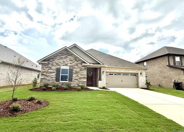 Property at 136 Ranna Dr, Huntsville, AL 35811, 3 beds, 2 baths