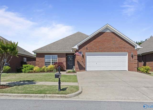 Property at 212 Park Place Dr, Arab, AL 35016, 3 beds, 2 baths
