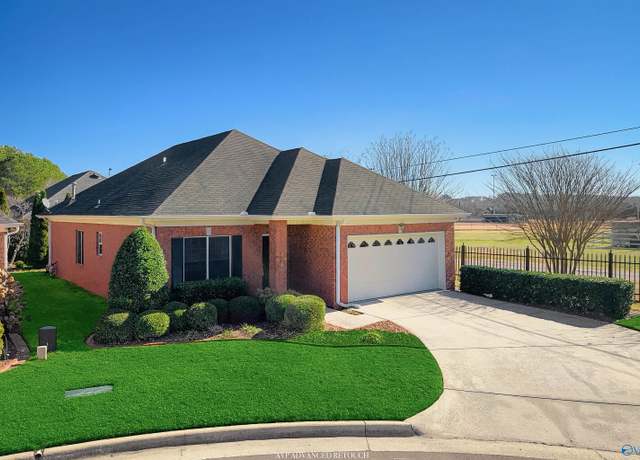 Property at 3714 Orange Ct, Decatur, AL 35603, 2 beds, 2 baths