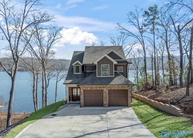 Property at 47 Heritage Ct, Scottsboro, AL 35769, 3 beds, 3 baths