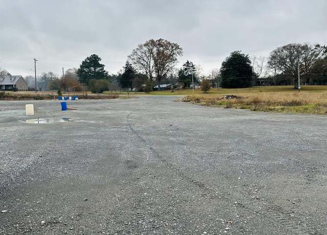 Property at 365 Morgan St, Moulton, AL 35650