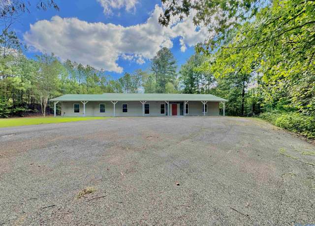 Property at 6789 County Highway 42, Hamilton, AL 35570, 7 beds, 2 baths