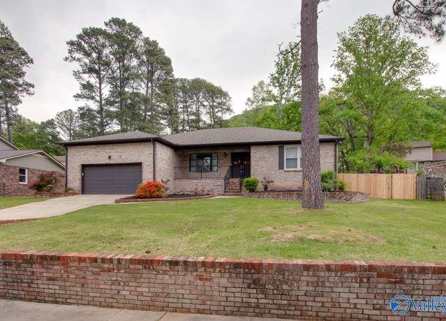 Property at 15011 Glory Dr SE, Huntsville, AL 35803, 4 beds, 2 baths