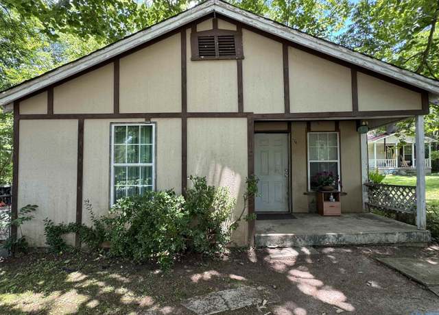 Property at 613 Owens Ave SW, Attalla, AL 35954, 2 beds, 1 bath