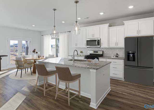 Property at 185 Saddle St, New Market, AL 35761, 3 beds, 2.5 baths