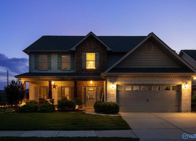 Property at 3032 SE Greenway Cir, Owens Cross Roads, AL 35763, 5 beds, 3.5 baths