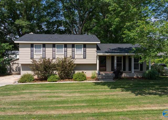 Property at 10012 Allison Dr, Huntsville, AL 35803, 5 beds, 2.5 baths