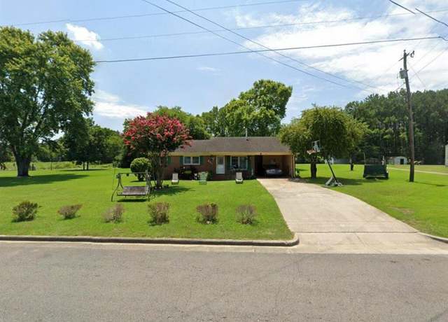 Property at 411 Tammy St SW, Decatur, AL 35603, 3 beds, 1.5 baths