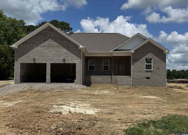 Property at 1021 Shoal Creek Rd, Arab, AL 35016, 3 beds, 2 baths
