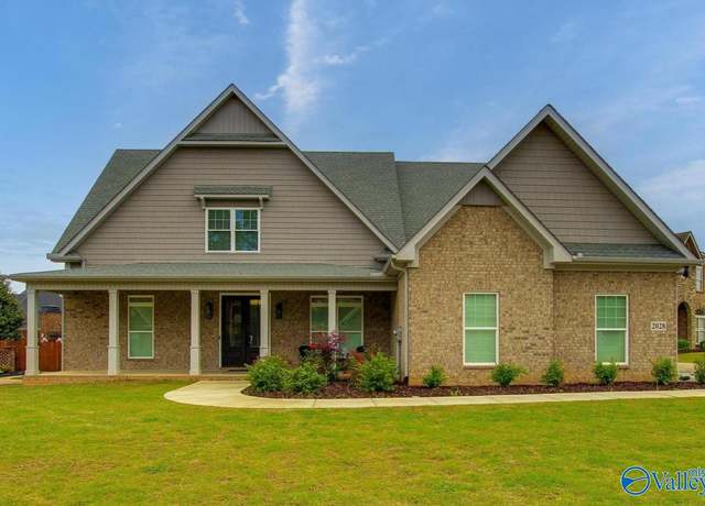 Property at 2028 Sarah Ln, Decatur, AL 35603, 3 beds, 3.5 baths