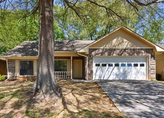 Property at 711 Wynsom Dr SE, Huntsville, AL 35803, 3 beds, 2 baths