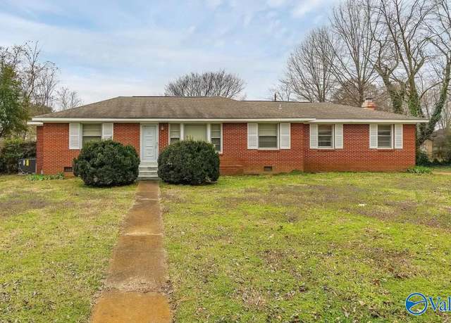 Property at 2017 Dogwood Ln NW, Huntsville, AL 35810, 3 beds, 2.5 baths