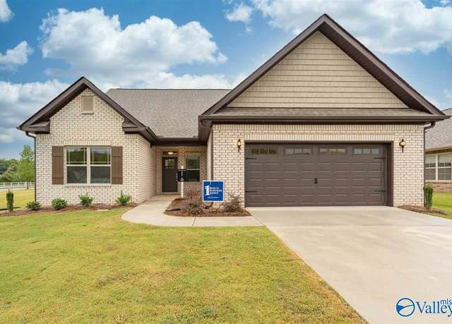 Property at 123 Huffman St, Hazel Green, AL 35750, 4 beds, 3 baths