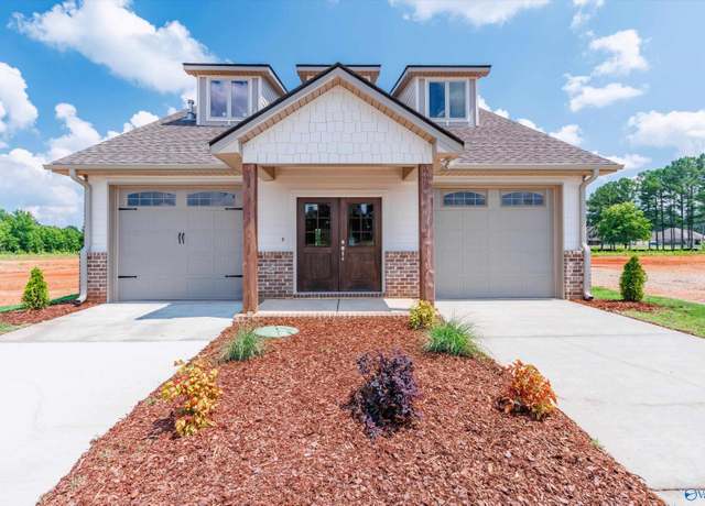 Property at 22122 Mulligan Pkwy, Athens, AL 35613, 3 beds, 2.5 baths