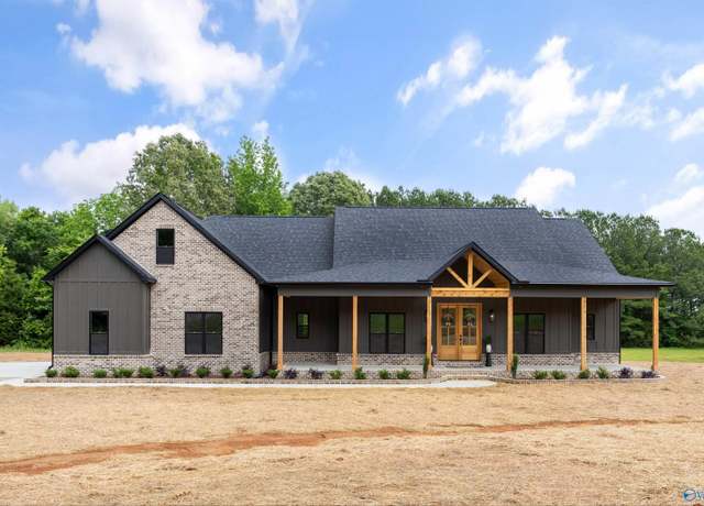 Property at 185 N Greenway Dr, Trinity, AL 35763, 5 beds, 4.5 baths