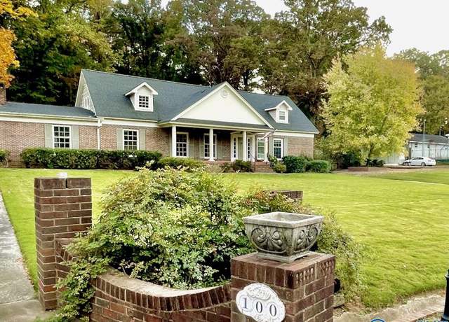Property at 100 Norwood Dr, Rainbow City, AL 35906, 5 beds, 4 baths