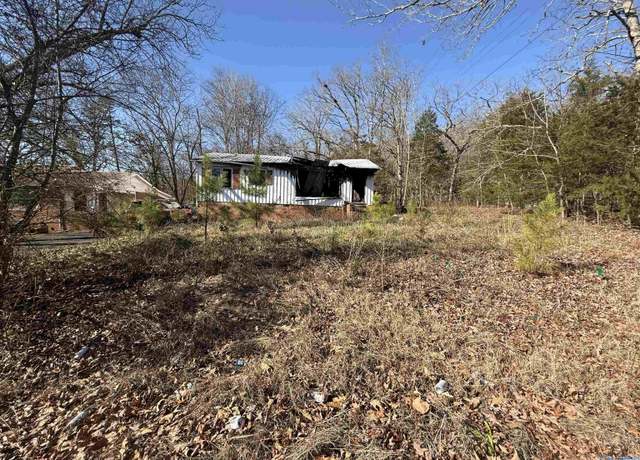 Property at 413 Alabama Ave, Scottsboro, AL 35768, 2 beds, 1 bath