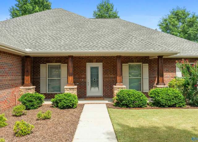 Property at 102 Maplebrook Dr, Madison, AL 35756, 3 beds, 2 baths