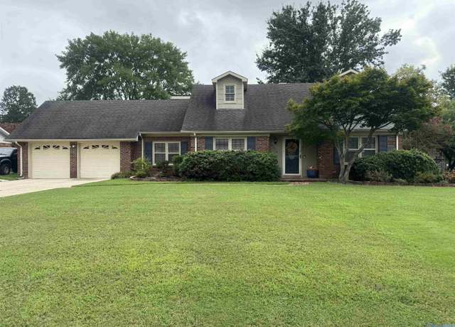 Property at 1316 Terrehaute Ave, Decatur, AL 35601, 3 beds, 2 baths