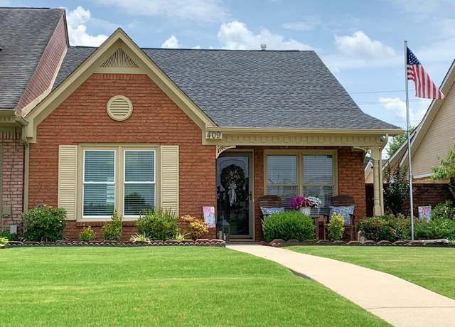 Property at 409 Covina Dr SW, Decatur, AL 35603, 2 beds, 2 baths