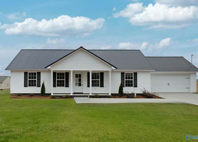 Property at 15 Carrington Ln, Albertville, AL 35950, 3 beds, 2 baths