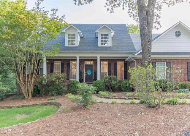 Property at 255 River Pointe Dr, Guntersville, AL 35976, 5 beds, 3.5 baths
