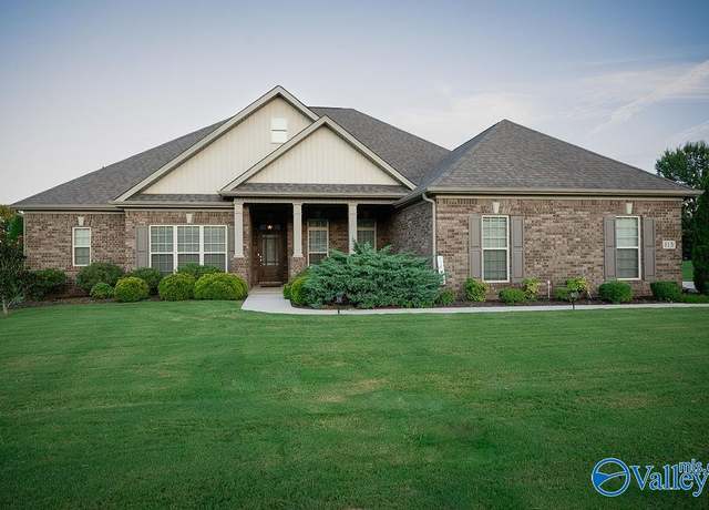 Property at 118 Stone River Rd, Huntsville, AL 35811, 4 beds, 3.5 baths