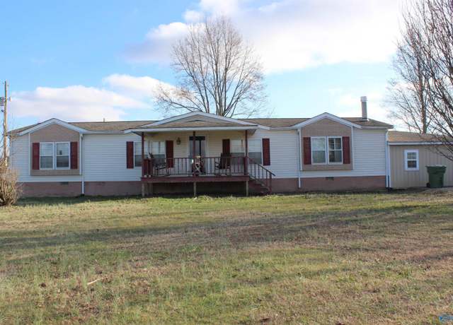 Property at 1213 County Road 424, Fyffe, AL 35971, 3 beds, 2 baths