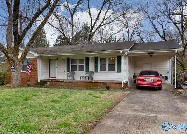 Property at 3709 Vogel Dr NW, Huntsville, AL 35810, 2 beds, 1.5 baths