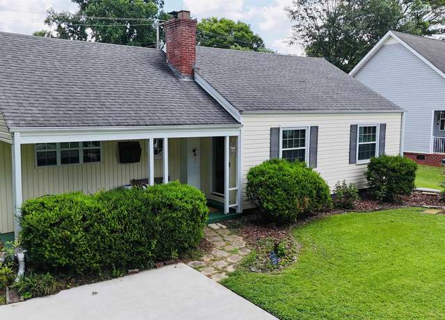 Property at 2025 Sewanee Rd SW, Huntsville, AL 35801, 4 beds, 2 baths