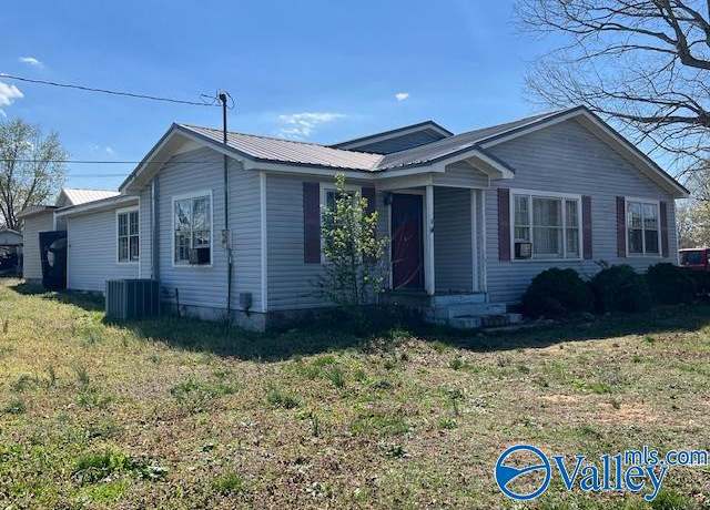 Property at 21414 Harris Loop Rd, Elkmont, AL 35620, 4 beds, 1 bath