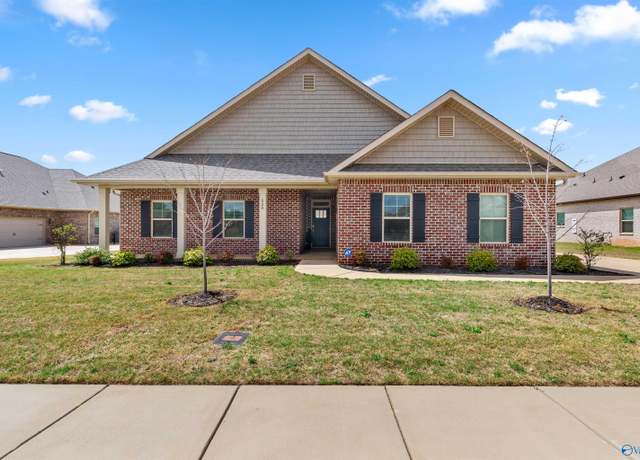 Property at 520 W West River Landing Blvd SW, Madison, AL 35756, 4 beds, 2.5 baths