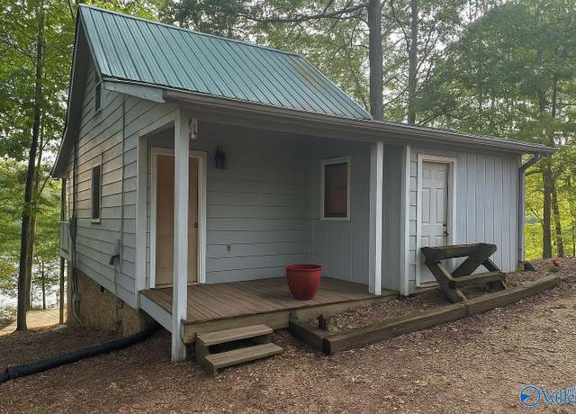 Property at 264 County Road 881, Crane Hill, AL 35053, 2 beds, 1 bath