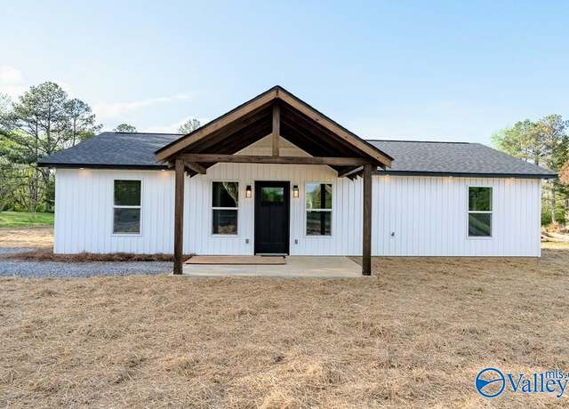 Property at 2629 Swearengin Rd, Grant, AL 35747, 3 beds, 2 baths