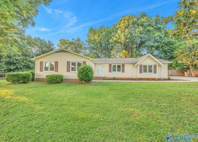 Property at 141 Voekel Rd, Huntsville, AL 35811, 4 beds, 3 baths