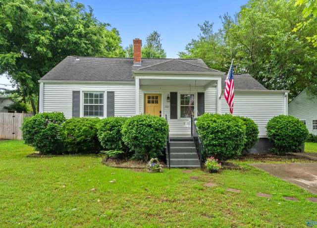 Property at 1921 Vanderbilt Cir SW, Huntsville, AL 35801, 3 beds, 2 baths