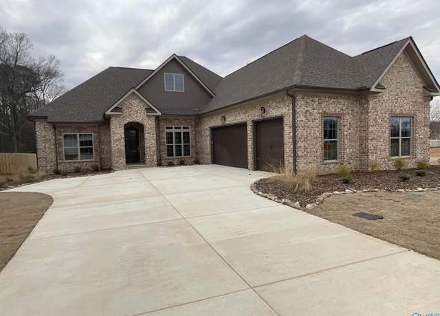 Property at 22801 Gunner Cir, Athens, AL 35613, 4 beds, 3 baths